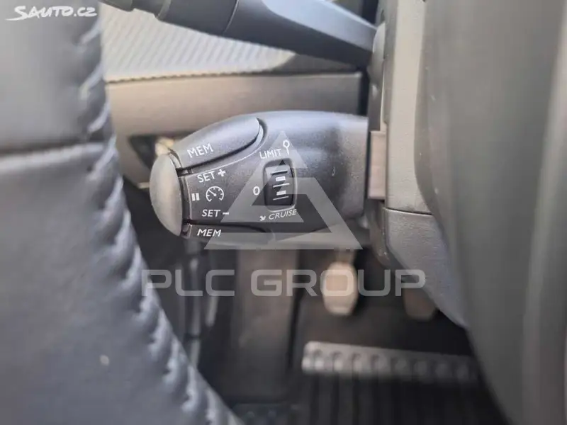2025 Peugeot 208