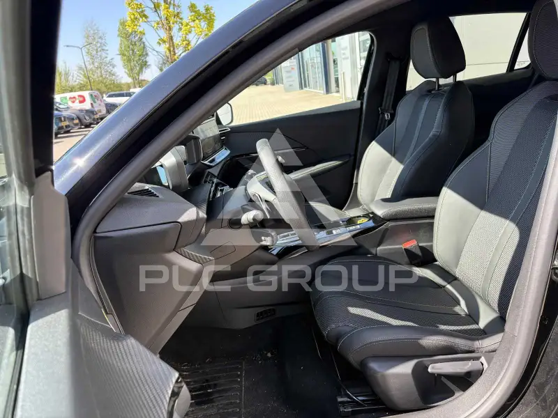 2025 Peugeot 208