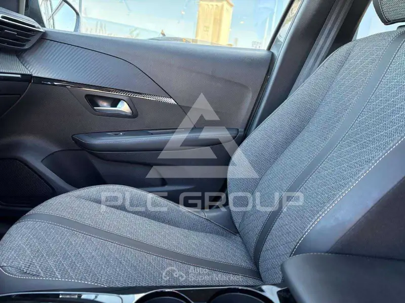 2025 Peugeot 208