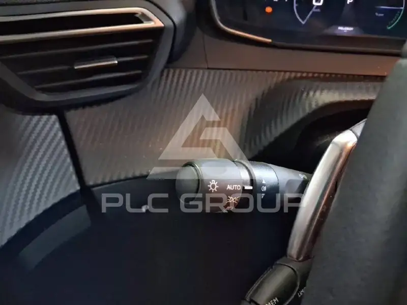 2025 Peugeot 208