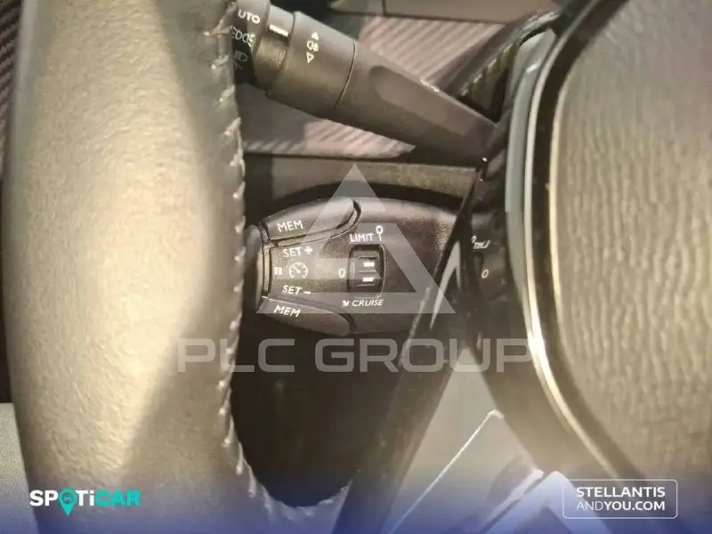 2025 Peugeot 208