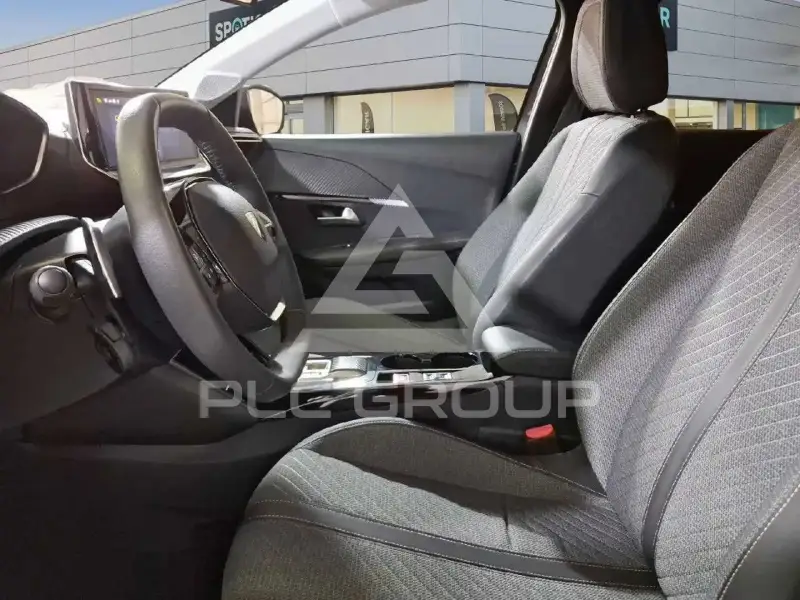 2025 Peugeot 208