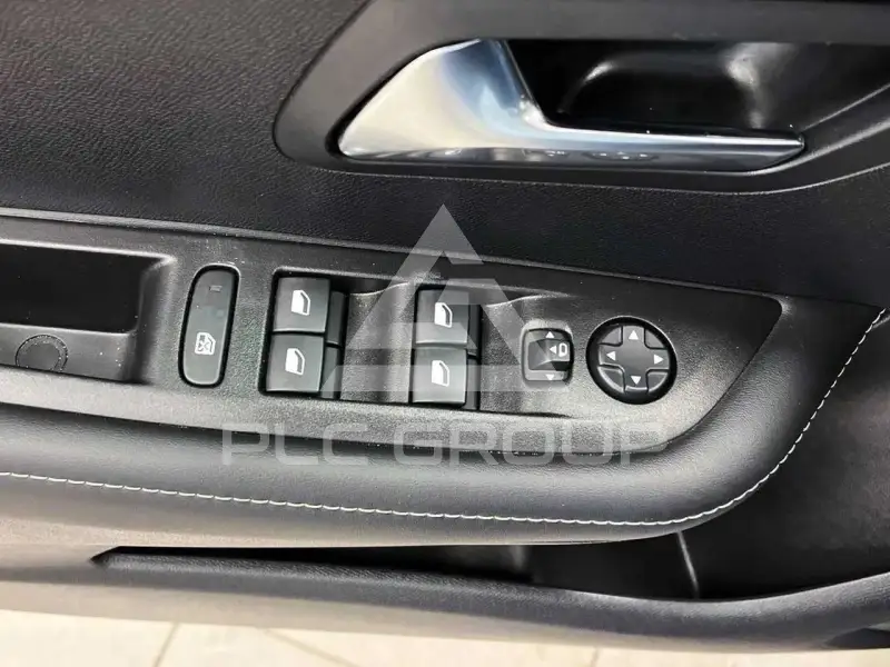 2025 Peugeot 208