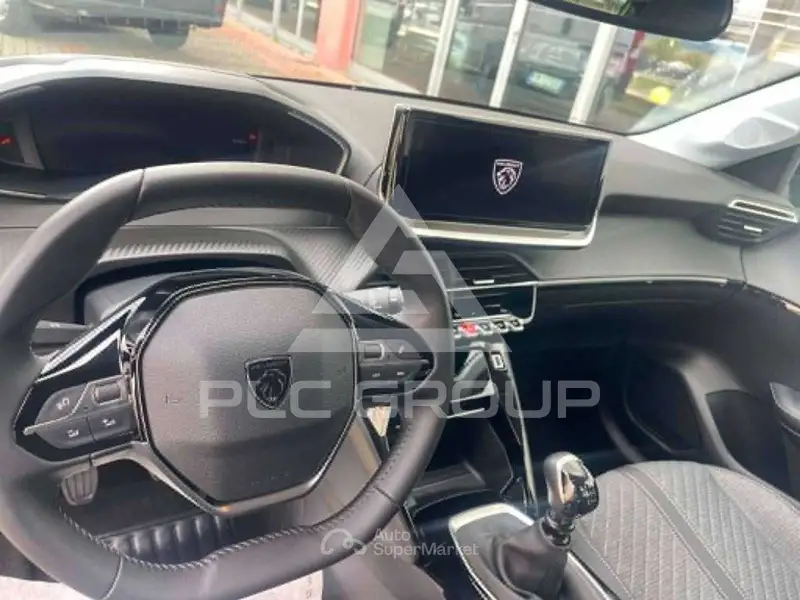 2025 Peugeot 208