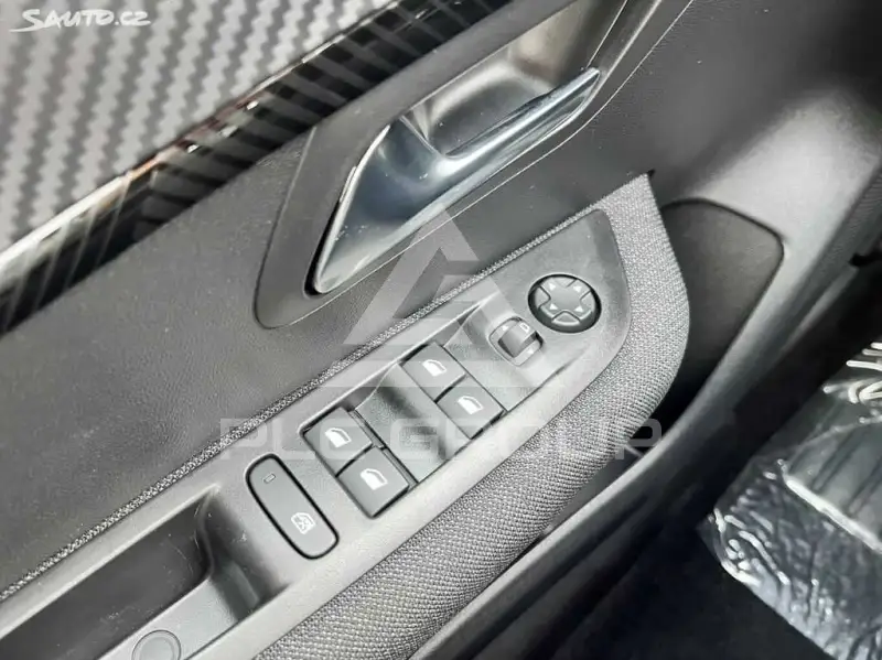 2025 Peugeot 208