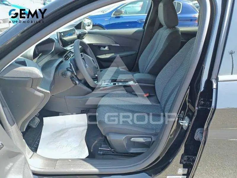 2025 Peugeot 208