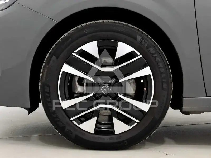 2025 Peugeot 208