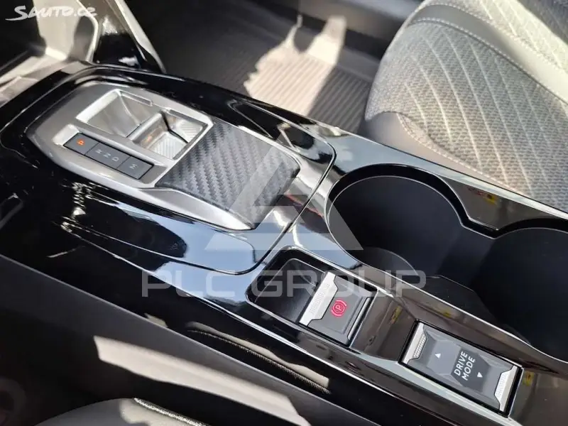 2025 Peugeot 208