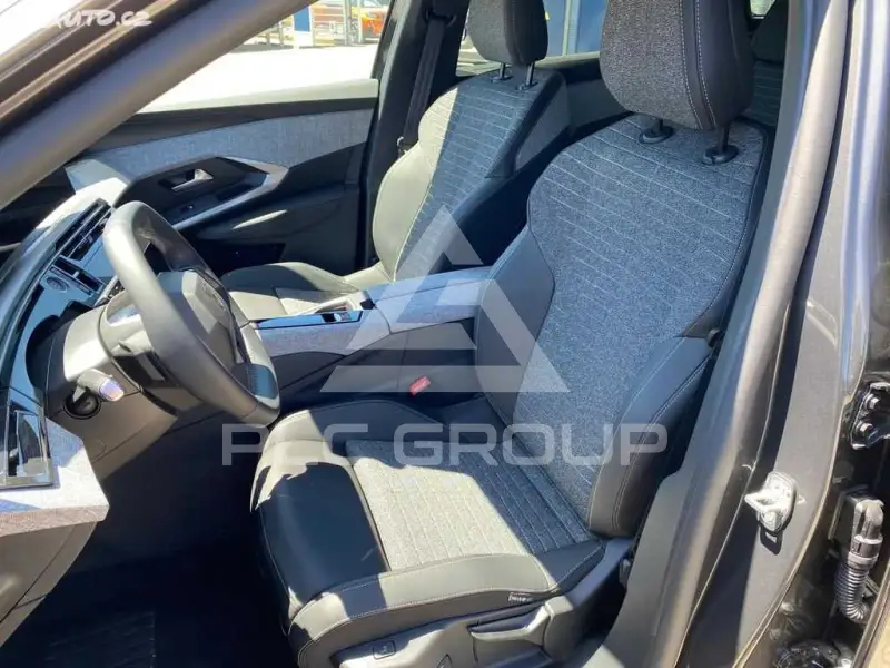 2025 Peugeot 5008