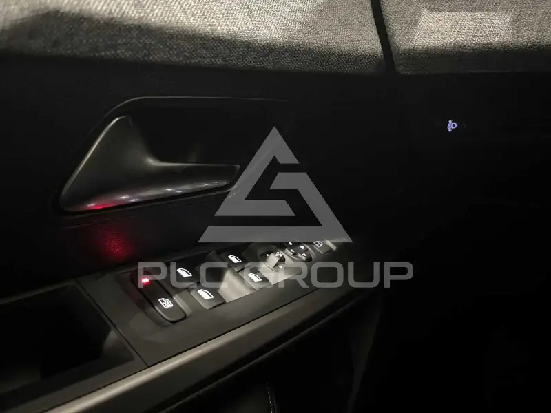 2025 Peugeot 5008