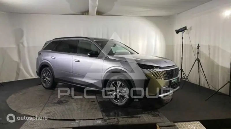 2025 Peugeot 5008