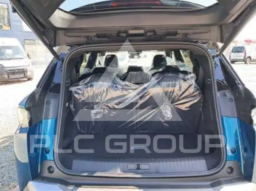 2025 Peugeot 5008
