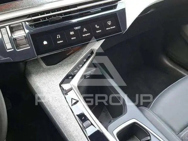 2025 Peugeot 5008