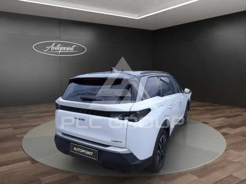 2025 Peugeot 5008
