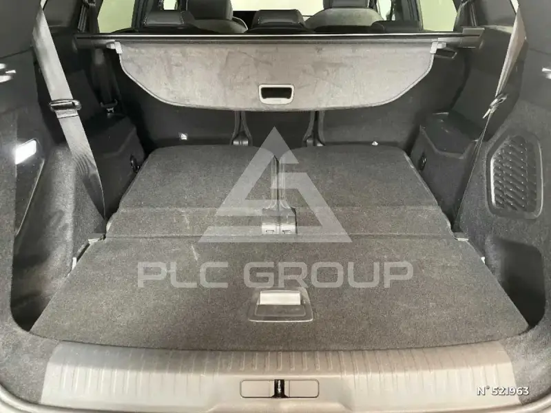 2025 Peugeot 5008