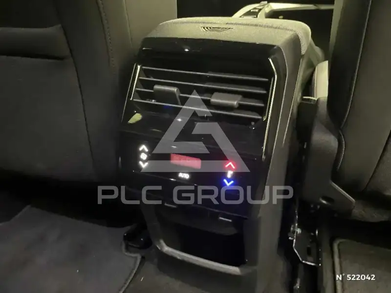 2025 Peugeot 5008