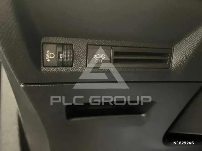 2025 Peugeot 5008