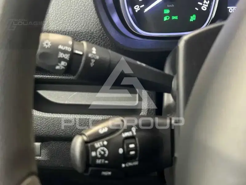 2025 Peugeot 5008