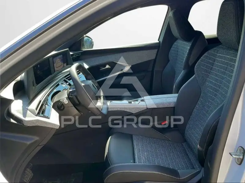 2025 Peugeot 5008