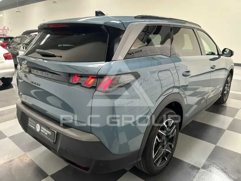 2025 Peugeot 5008
