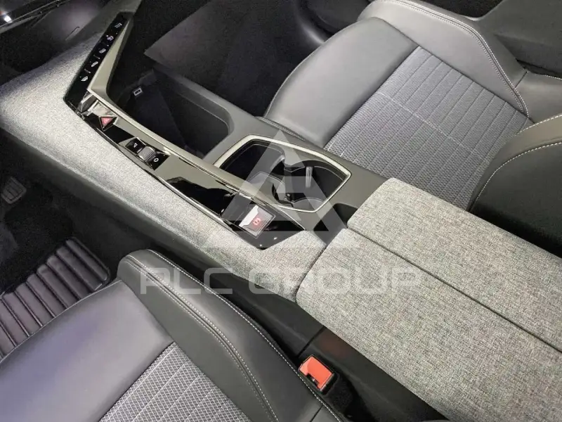 2025 Peugeot 5008
