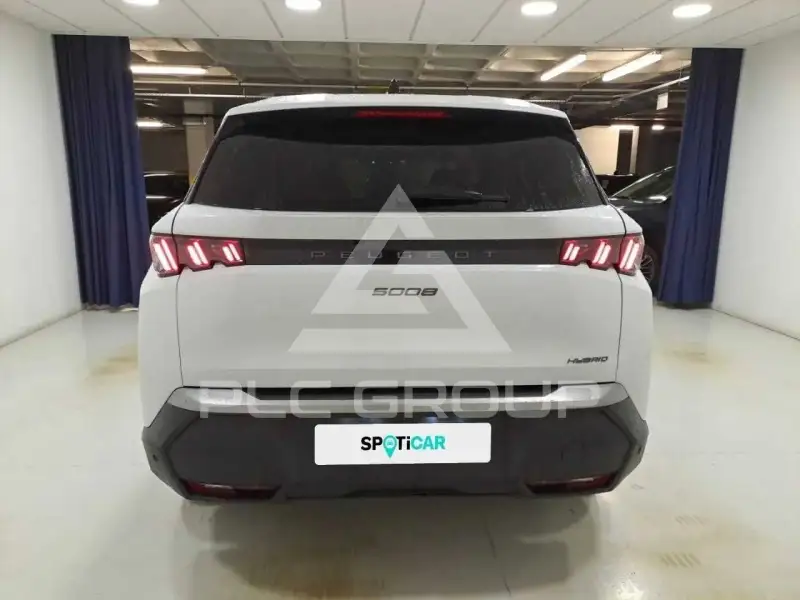 2025 Peugeot 5008