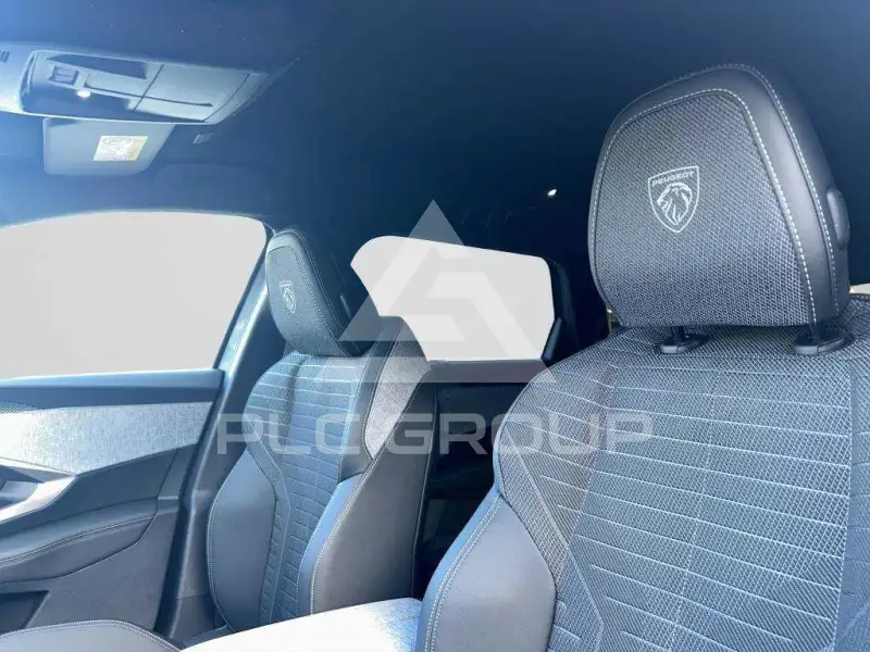 2025 Peugeot 5008