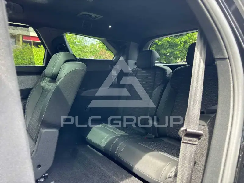2025 Peugeot 5008