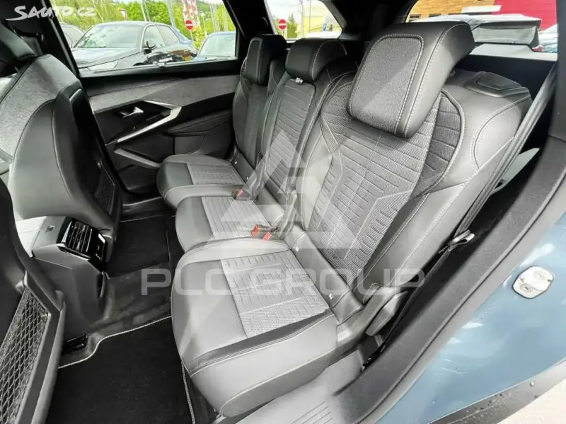 2025 Peugeot 5008