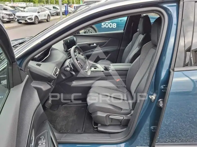 2025 Peugeot 5008