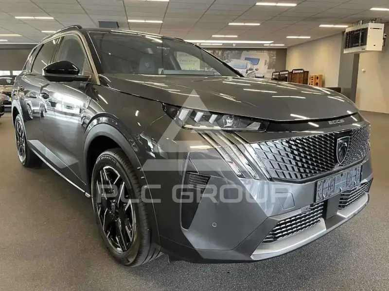 2025 Peugeot 5008