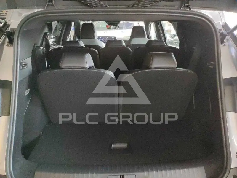 2025 Peugeot 5008