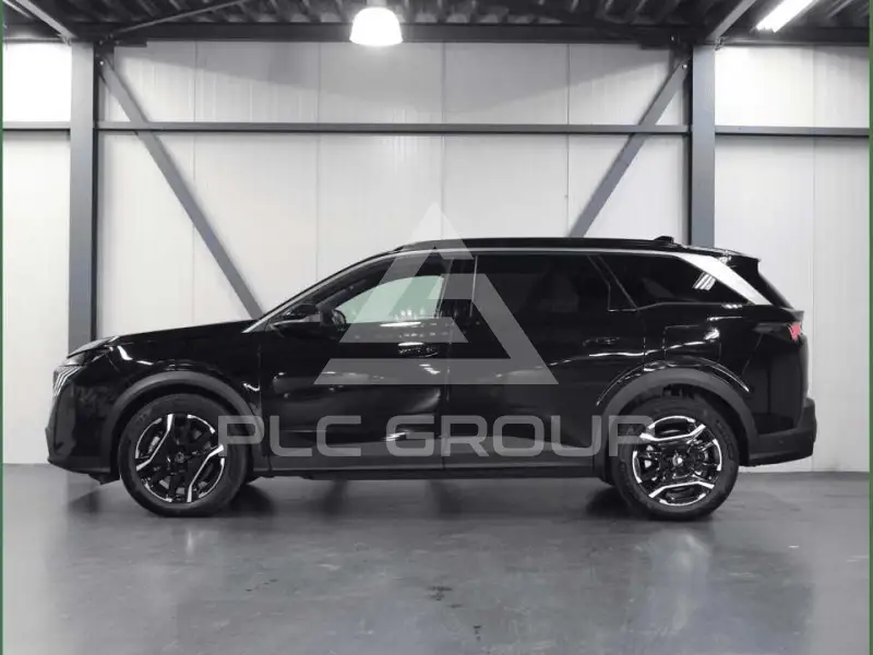 2025 Peugeot 5008