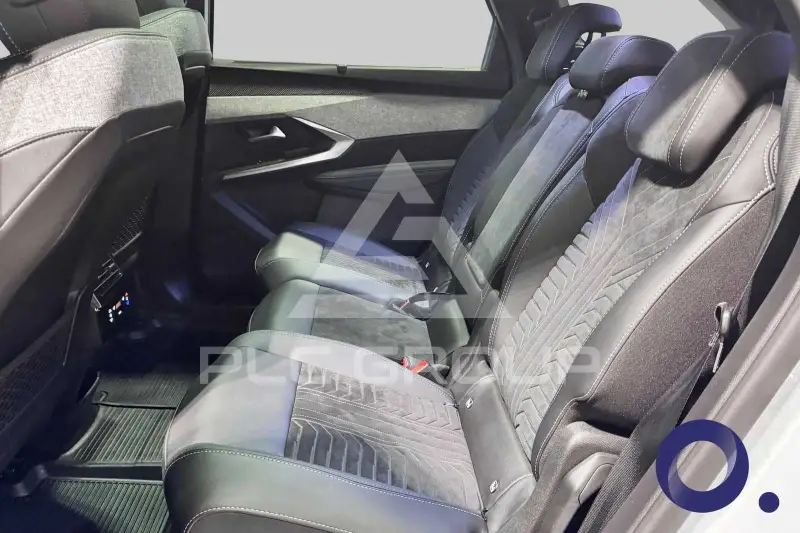 2025 Peugeot 5008