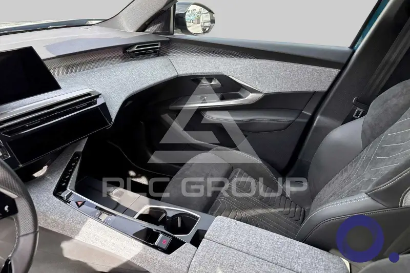 2025 Peugeot 5008
