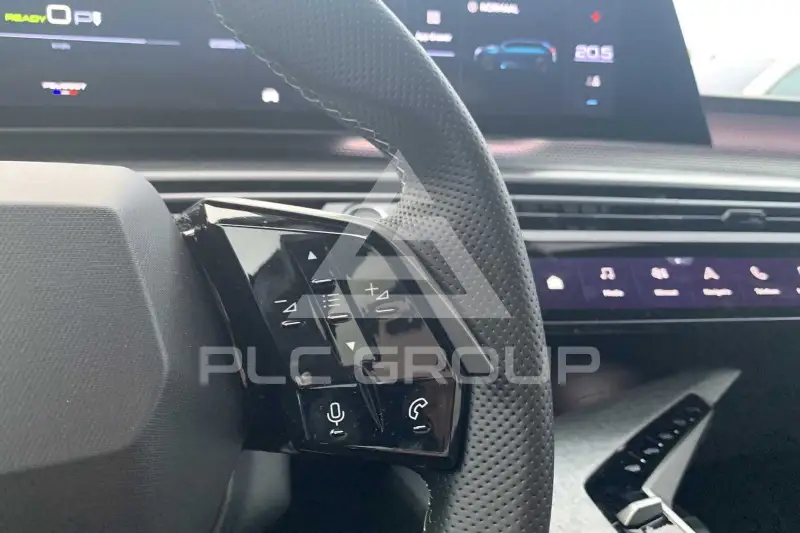2025 Peugeot 5008