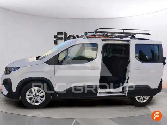 2025 Peugeot Rifter