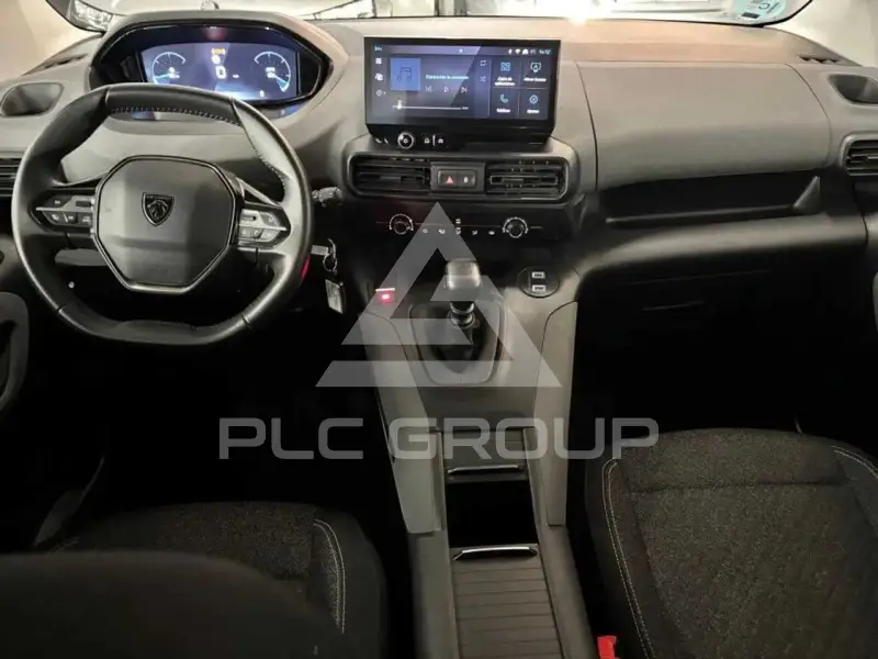 2025 Peugeot Rifter