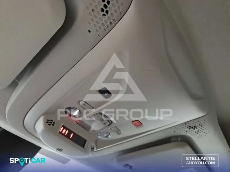 2025 Peugeot Rifter