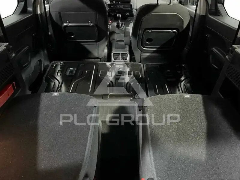 2025 Peugeot Rifter