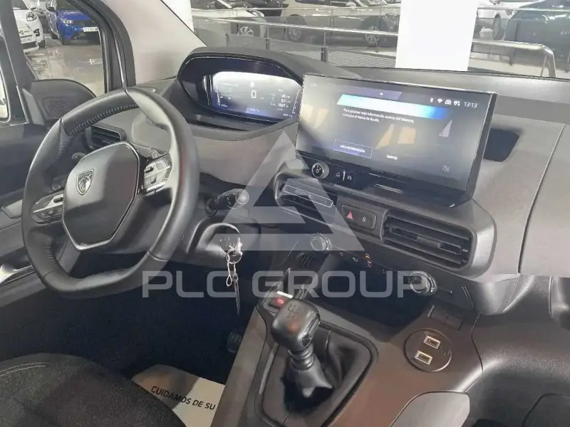 2025 Peugeot Rifter