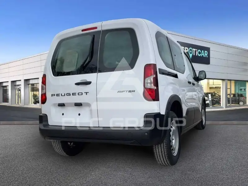 2025 Peugeot Rifter