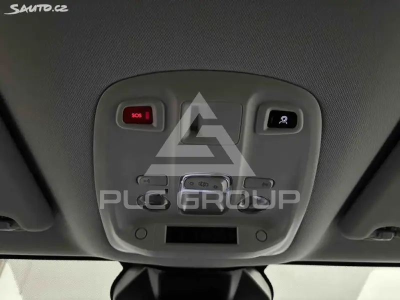 2025 Peugeot Traveller