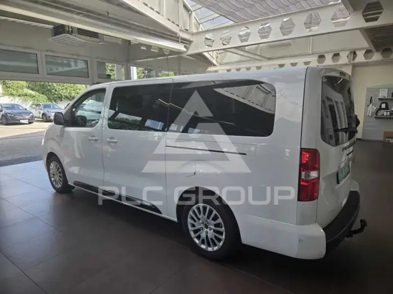 2025 Peugeot Traveller