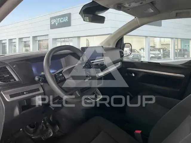 2025 Peugeot Traveller