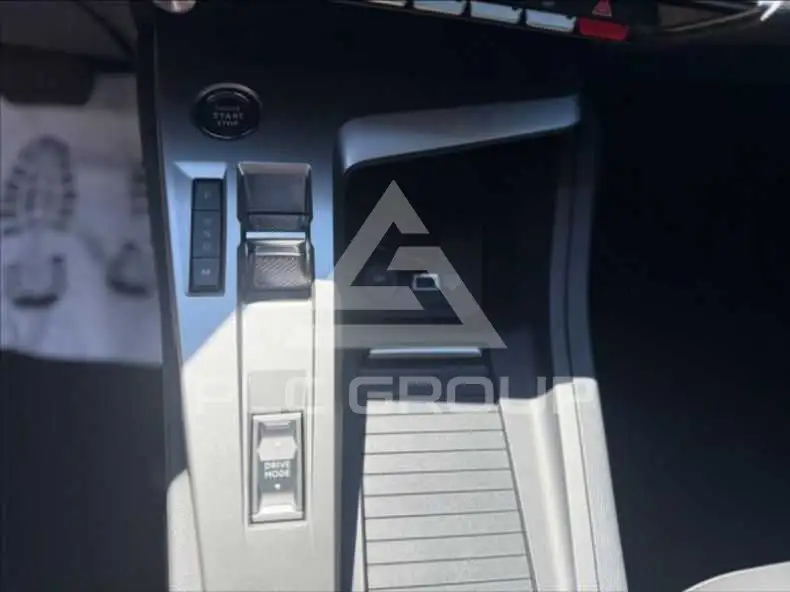 2025 Peugeot 308