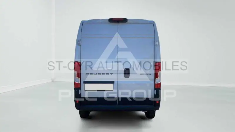 2025 Peugeot Boxer