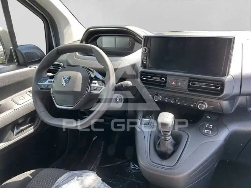 2025 Peugeot Partner