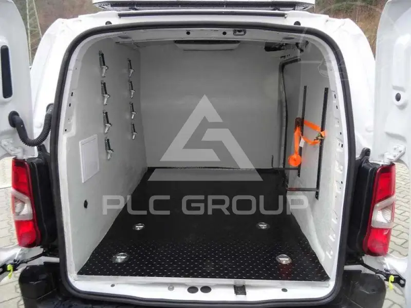 2025 Peugeot Partner