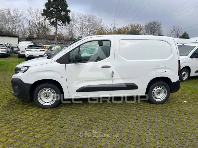 2025 Peugeot Partner